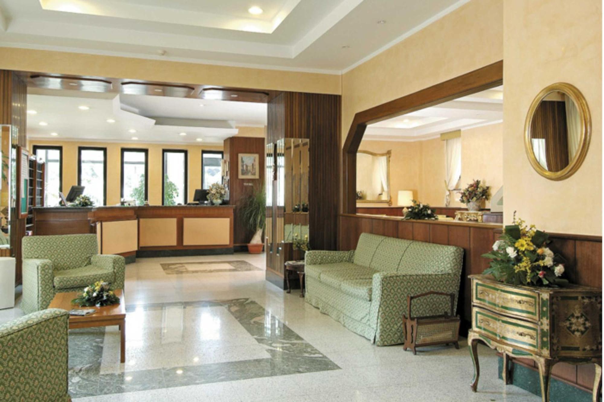 American Hotel Pozzuoli Exteriér fotografie